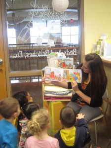 Jami McDaniel Stichter reads her first children's book to a captive audience at BABE Boutique. (Photo Provided)