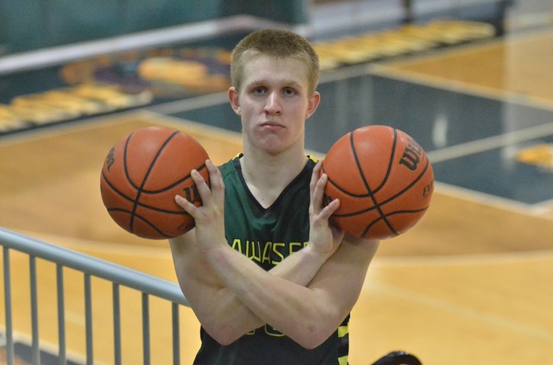 Junior guard Alex Clark is ready to get Warrior basketball back on track. (Photo by Nick Goralczyk)
