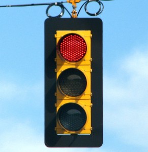 LED_traffic_light_on_red