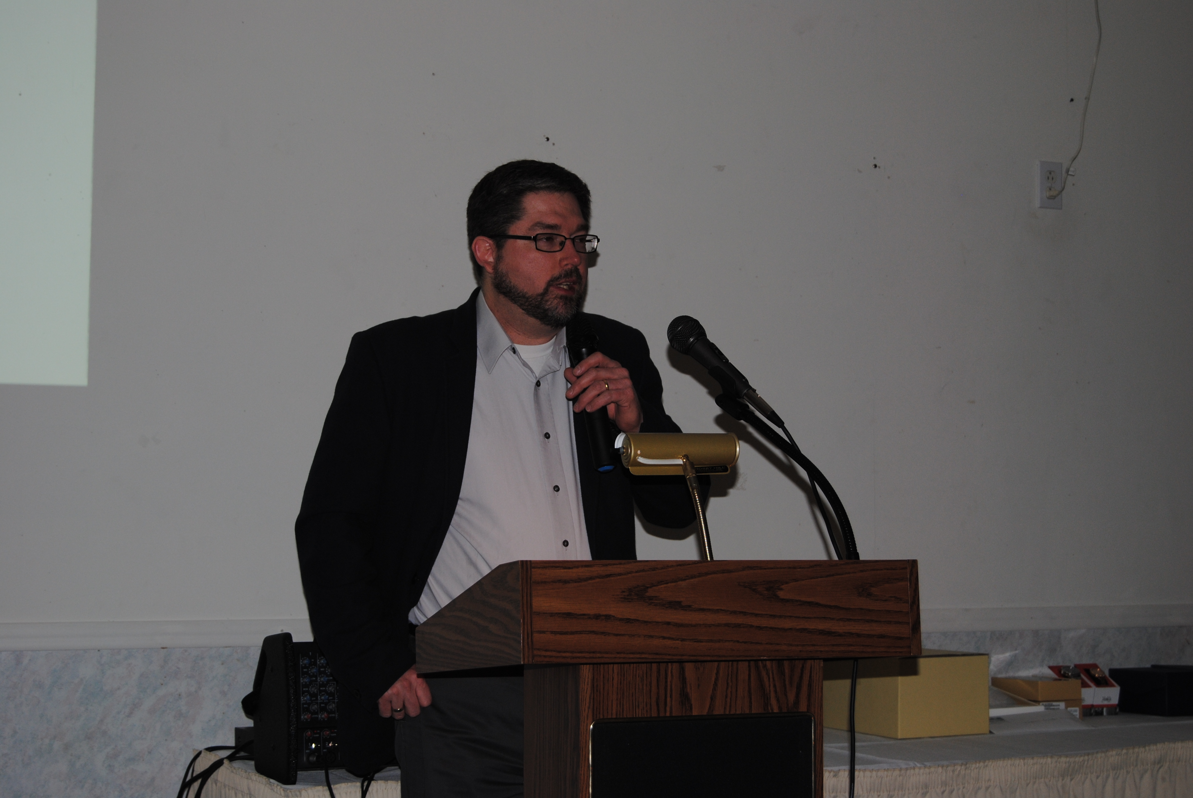 Adam Fleming Nappanee Chamber Awards March 2014