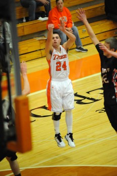 Nick Sands led Warsaw with 17 points.