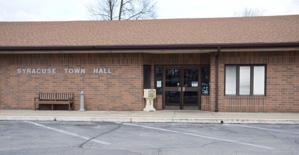 Syracuse Police Department and Syracuse Town Hall share a building, but the town hall parking lot is right off Huntington Street, a busier road. Syracuse Police have offered the parking lot and the lobby as a safe meeting ground for buyers and sellers, and will even arrange to have an officer present if notified in advance.