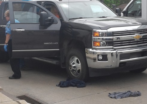 car v bike Detroit St and Arthur St Warsaw 2