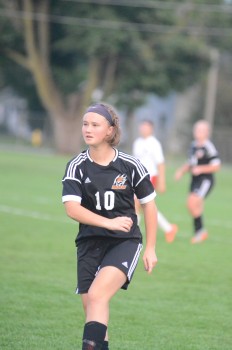 Liz VanWormer scored the lone goal in Warsaw's win Tuesday night.