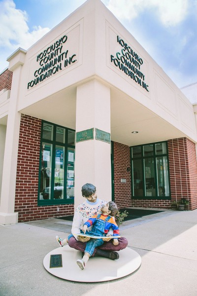 One of the Seward Johnson sculptures on display during the 2014 Walk and Wander summer-long event.