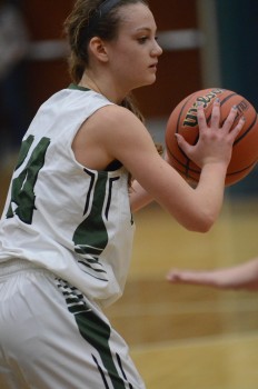 Hannah-Marie Lamle protects the ball.