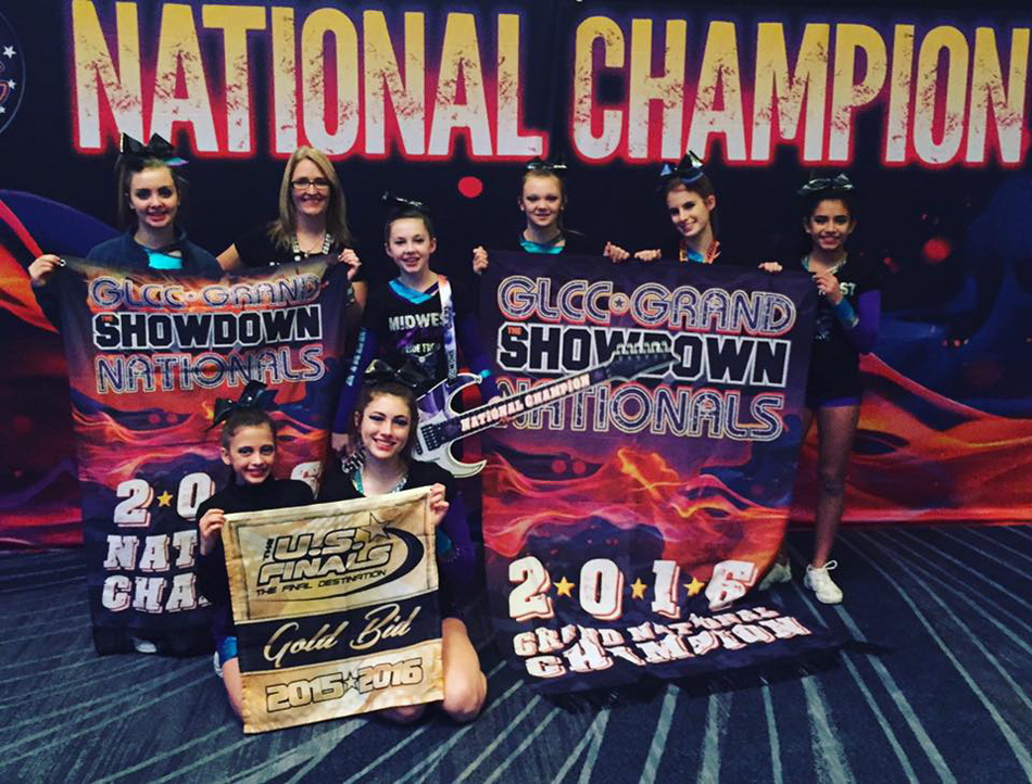 The Midwest Xtreme Senior 2 Prep team won the (Photo provided)