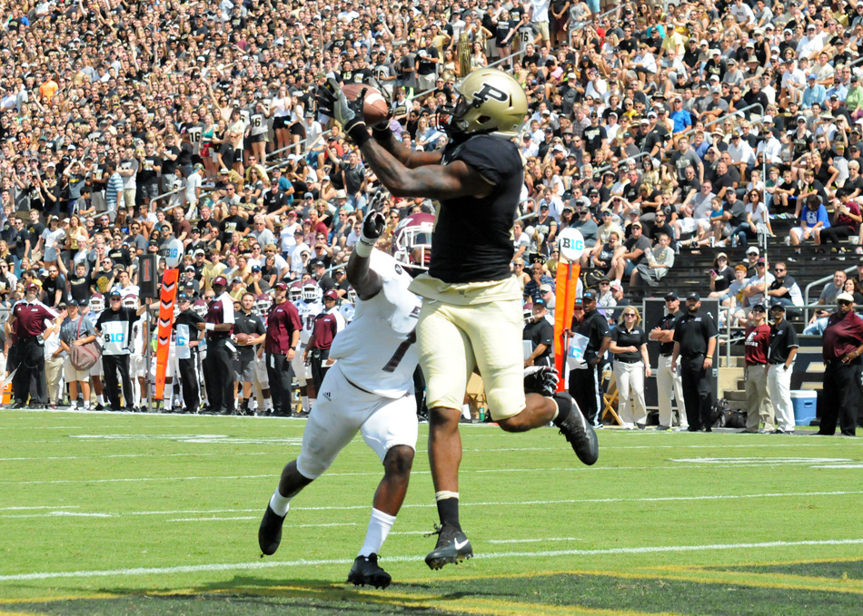 DeAngelo Yancey hauls in a touchdown catch for Purdue.