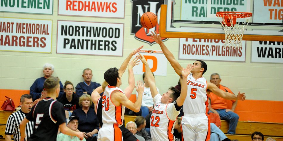 Warsaw Basketball Tigers Overwhelming In Big Win